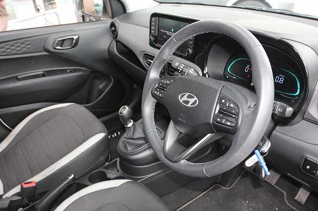 Hyundai I10 1.0 [63] Advance 5dr [Nav] White