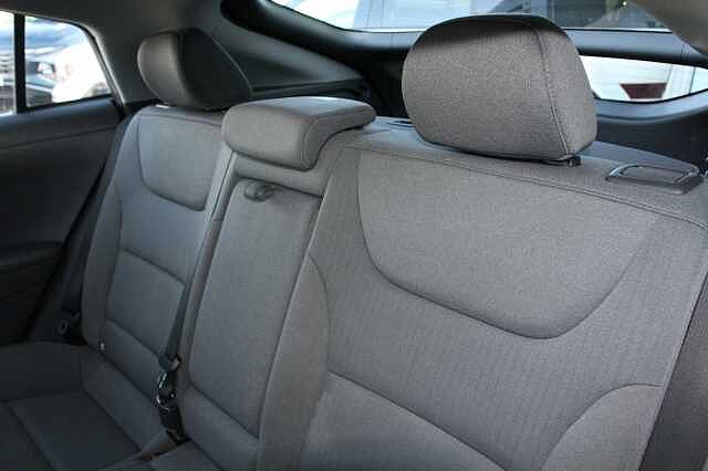 Hyundai IONIQ 1.6 GDi Hybrid Premium 5dr DCT