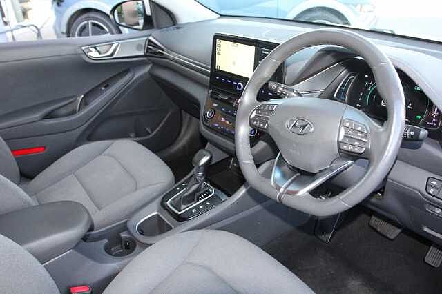 Hyundai IONIQ 1.6 GDi Hybrid Premium 5dr DCT