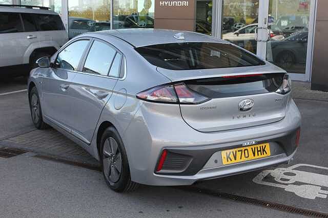 Hyundai IONIQ 1.6 GDi Hybrid Premium 5dr DCT