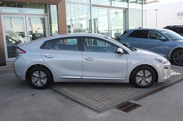 Hyundai IONIQ 1.6 GDi Hybrid Premium 5dr DCT