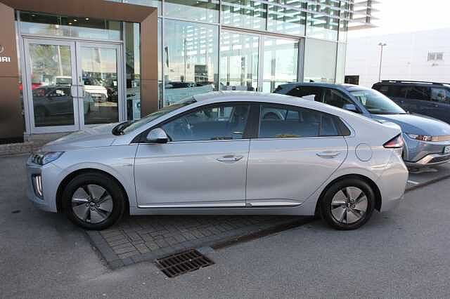 Hyundai IONIQ 1.6 GDi Hybrid Premium 5dr DCT