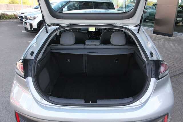 Hyundai IONIQ 1.6 GDi Hybrid Premium 5dr DCT