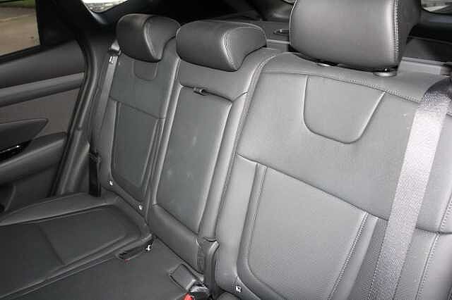 Hyundai TUCSON 1.6T 239 Hybrid Ultimate 5dr Auto Silver