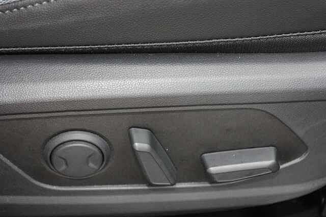 Hyundai TUCSON 1.6T 239 Hybrid Ultimate 5dr Auto Silver
