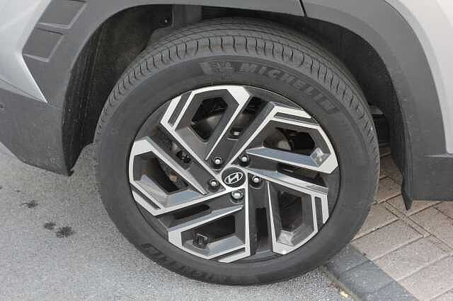 Hyundai TUCSON 1.6T 239 Hybrid Ultimate 5dr Auto Silver