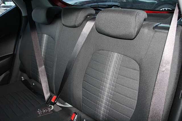 Hyundai i10 1.0 MPi SE Connect 5dr