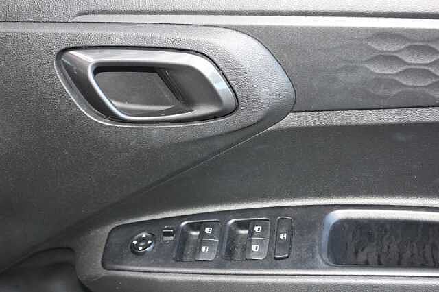 Hyundai i10 1.0 MPi SE Connect 5dr