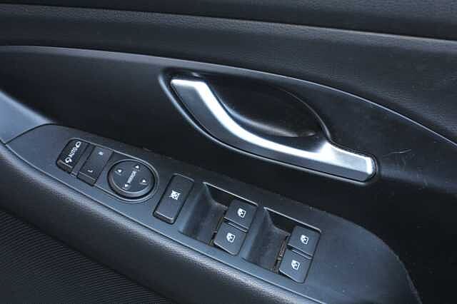 Hyundai i30 1.0T GDi Premium 5dr