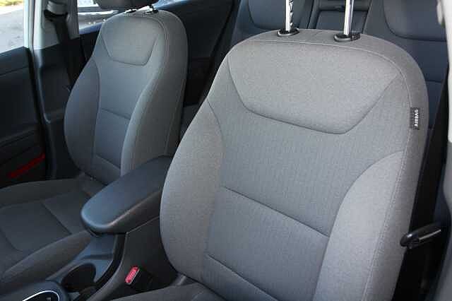 Hyundai IONIQ 1.6 GDi Hybrid Premium 5dr DCT