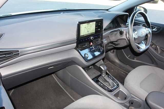 Hyundai IONIQ 1.6 GDi Hybrid Premium 5dr DCT