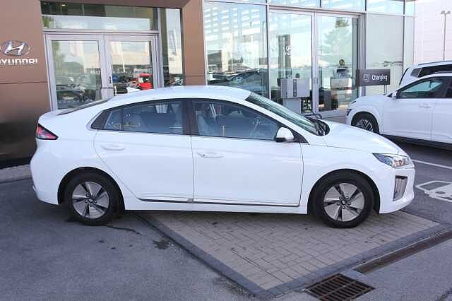 Hyundai IONIQ 1.6 GDi Hybrid Premium 5dr DCT