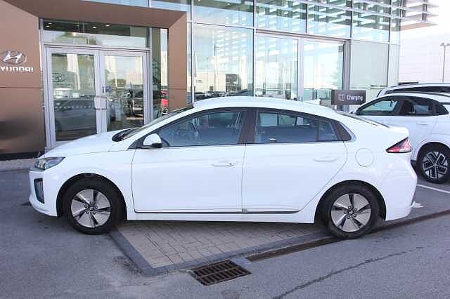 Hyundai IONIQ 1.6 GDi Hybrid Premium 5dr DCT