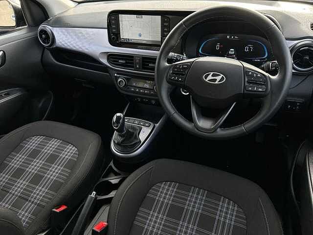 Hyundai I10 1.0 Premium Hatchback 5dr Petrol Auto Euro 6 (s/s) (63 ps) Black