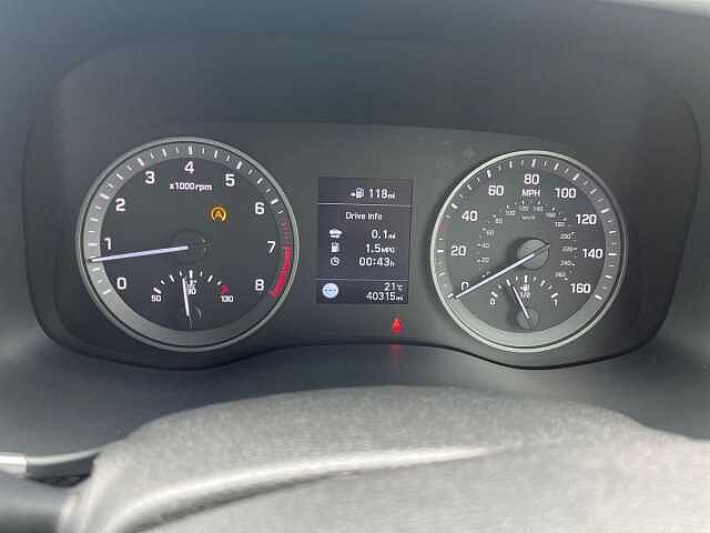 Hyundai TUCSON 1.6 GDi SE Nav SUV 5dr Petrol Manual Euro 6 (s/s) (132 ps)