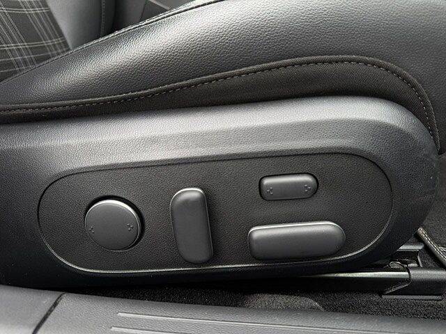 Hyundai IONIQ 6 IONIQ E(325ps) First Edition 77kWh(Dual Motor) AWD