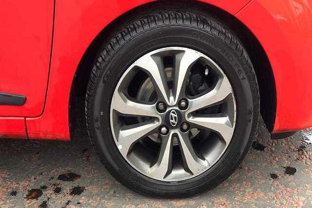 Hyundai I10 1.2 Premium SE 5 Door Tomato red
