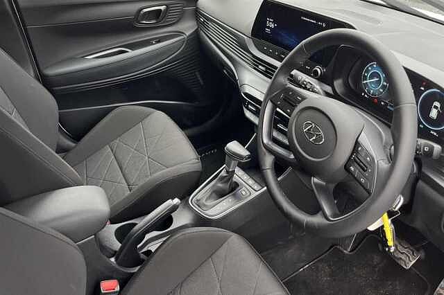 Hyundai BAYON 1.0 T-GDi (100ps) Premium 48 Volt MHEV DCT Special solid - Atlas white