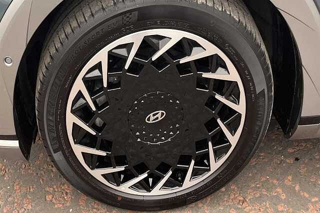 Hyundai IONIQ 5 E (325ps) Namsan Edition 77kWh AWD Pearl - Digital teal green