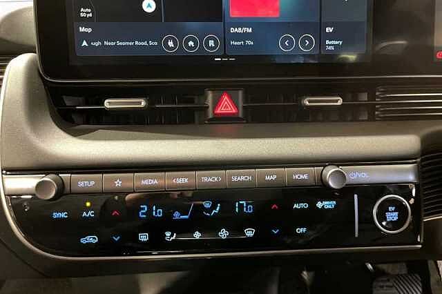 Hyundai IONIQ 5 84kWh Premium Hatchback 5dr Electric Auto (228 ps) White