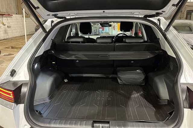 Hyundai IONIQ 5 84kWh Premium Hatchback 5dr Electric Auto (228 ps) White