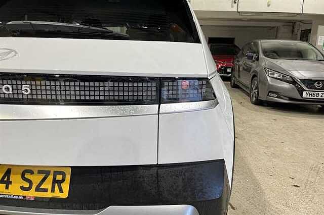 Hyundai IONIQ 5 84kWh Premium Hatchback 5dr Electric Auto (228 ps) White