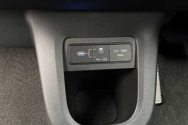 Hyundai IONIQ 5 84kWh Premium Hatchback 5dr Electric Auto (228 ps) White