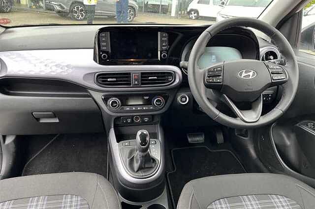 Hyundai I10 1.0 Premium Hatchback 5dr Petrol Auto Euro 6 (s/s) (63 ps) White