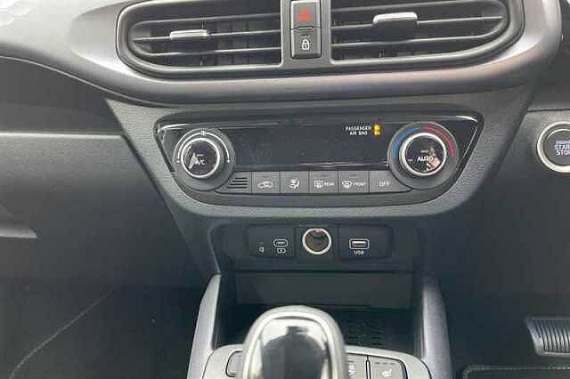 Hyundai I10 1.0 Premium Hatchback 5dr Petrol Auto Euro 6 (s/s) (63 ps) White