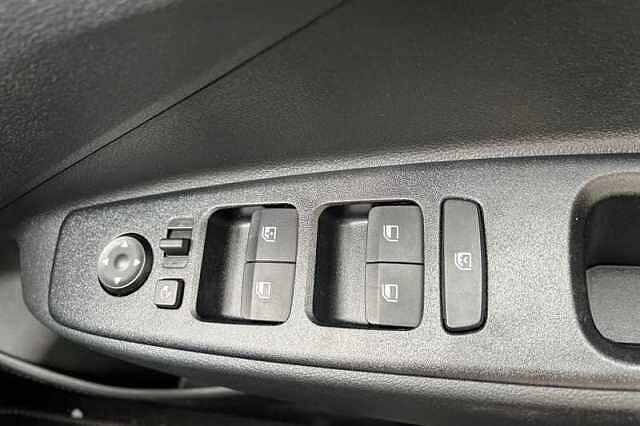 Hyundai I10 1.0 Premium Hatchback 5dr Petrol Auto Euro 6 (s/s) (63 ps) White