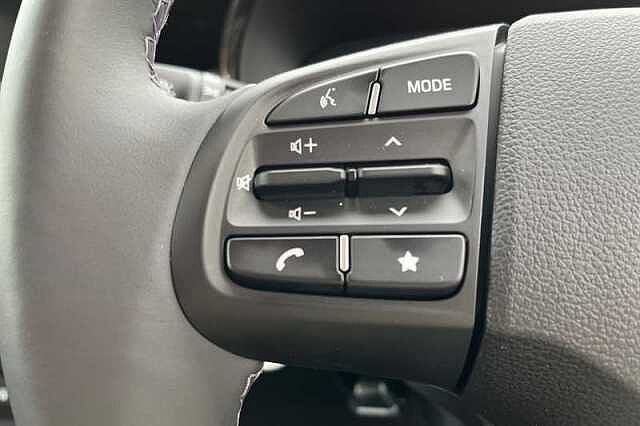 Hyundai I10 1.0 Premium Hatchback 5dr Petrol Auto Euro 6 (s/s) (63 ps) White