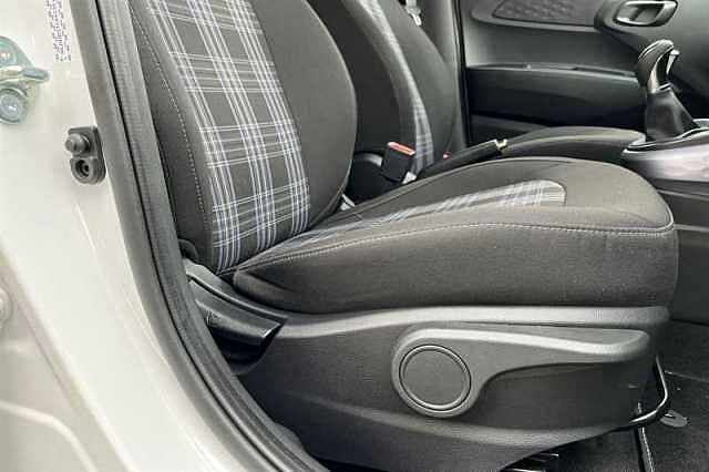 Hyundai I10 1.0 Premium Hatchback 5dr Petrol Auto Euro 6 (s/s) (63 ps) White