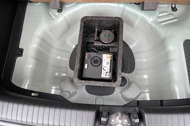 Hyundai I10 1.2 Premium Hatchback 5dr Petrol Auto Euro 6 (s/s) (79 ps) Green