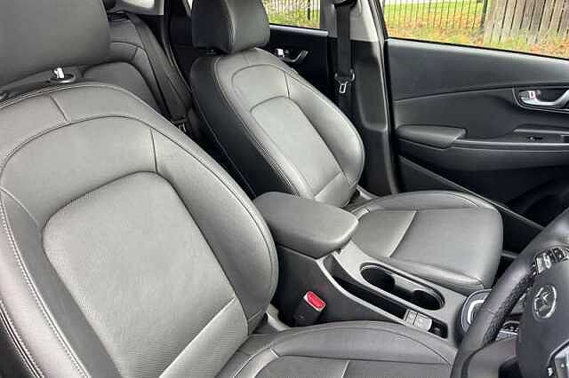 Hyundai KONA 1.6 h-GDi Ultimate SUV 5dr Petrol Hybrid DCT Euro 6 (s/s) (141 ps) Black