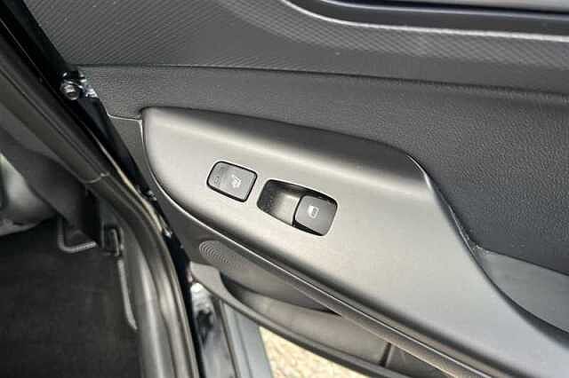 Hyundai KONA 1.6 h-GDi Ultimate SUV 5dr Petrol Hybrid DCT Euro 6 (s/s) (141 ps) Black