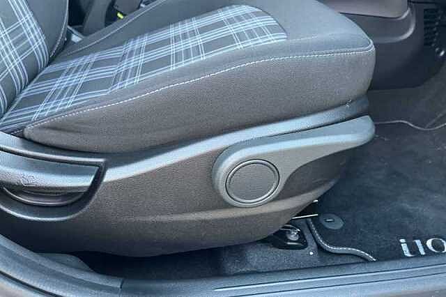 Hyundai I10 1.2 Premium Hatchback 5dr Petrol Auto Euro 6 (s/s) (79 ps) Blue