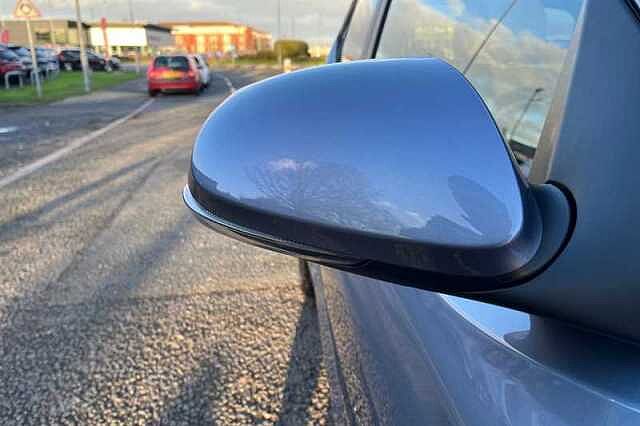 Hyundai I10 1.2 Premium Hatchback 5dr Petrol Auto Euro 6 (s/s) (79 ps) Blue