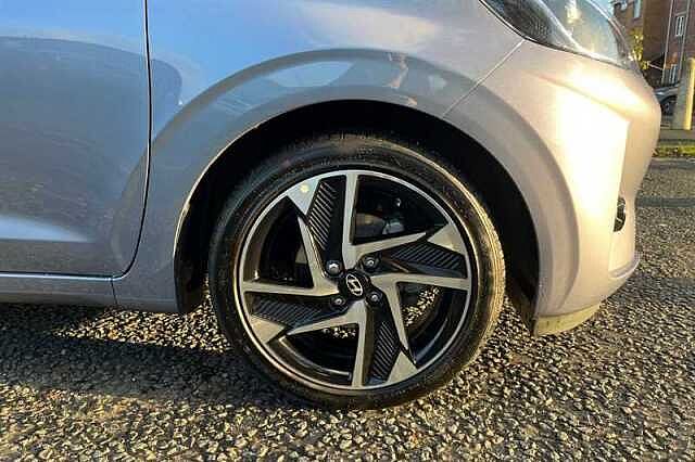 Hyundai I10 1.2 Premium Hatchback 5dr Petrol Auto Euro 6 (s/s) (79 ps) Blue