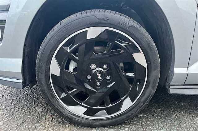 Hyundai KONA 65.4kWh N Line SUV 5dr Electric Auto (218 ps) Silver