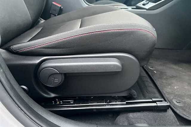 Hyundai KONA 65.4kWh N Line SUV 5dr Electric Auto (218 ps) Silver