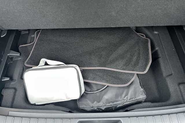 Hyundai KONA 65.4kWh N Line SUV 5dr Electric Auto (218 ps) Silver