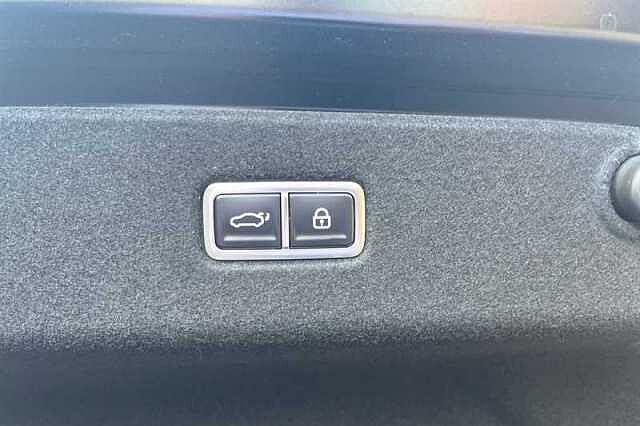 Hyundai IONIQ 6 77.4kWh Ultimate Saloon 4dr Electric Auto (228 ps) Black