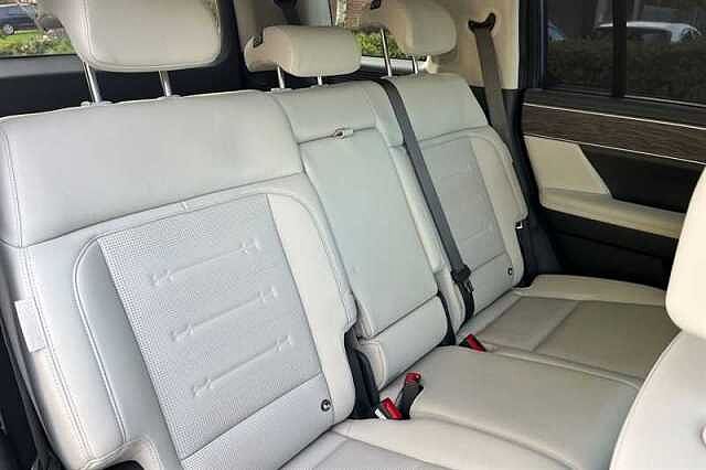 Hyundai SANTA FE 1.6T Ultimate SUV 5dr Petrol Hybrid Auto 4WD Euro 6 (s/s) (7Seat) (239 ps) Green