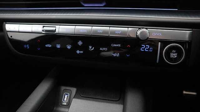 Hyundai IONIQ 6 77.4kWh Ultimate Saloon 4dr Electric Auto AWD (325 ps) Blue