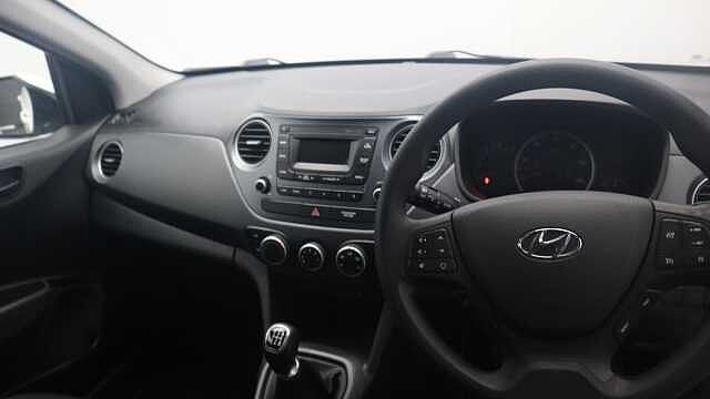 Hyundai i10 1.0 SE Hatchback 5dr Petrol Manual Euro 6 (66 ps)