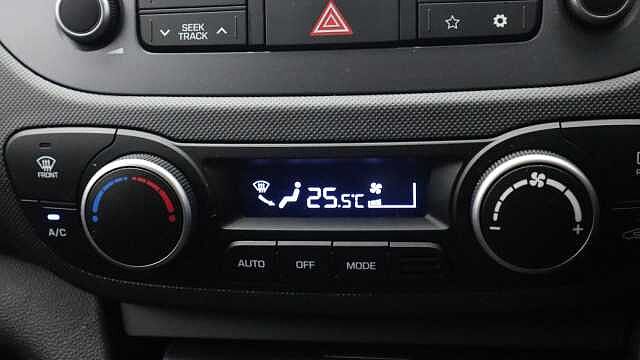 Hyundai I10 1.2 Premium Hatchback 5dr Petrol Manual Euro 6 (87 ps) White