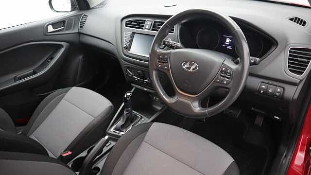 Hyundai I20 1.0 T-GDi SE Hatchback 5dr Petrol DCT Euro 6 (s/s) (100 ps) Red