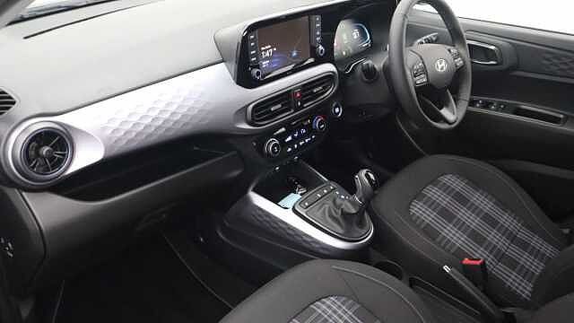 Hyundai I10 1.2 Premium Hatchback 5dr Petrol Auto Euro 6 (s/s) (79 ps) Black