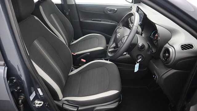 Hyundai I10 1.0 Advance Hatchback 5dr Petrol Manual Euro 6 (s/s) (67 ps) Grey