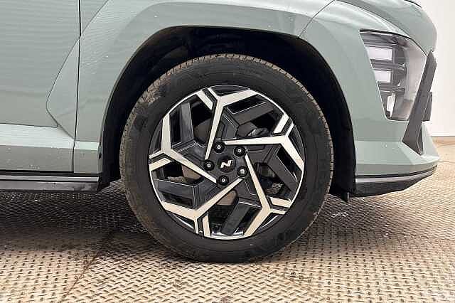 Hyundai TUCSON 1.6T Plug-in Hybrid Ultimate 5dr Auto White